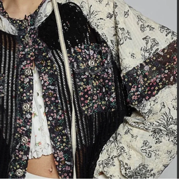 POL Black and Cream Floral Jacket - Picture 4 of 5